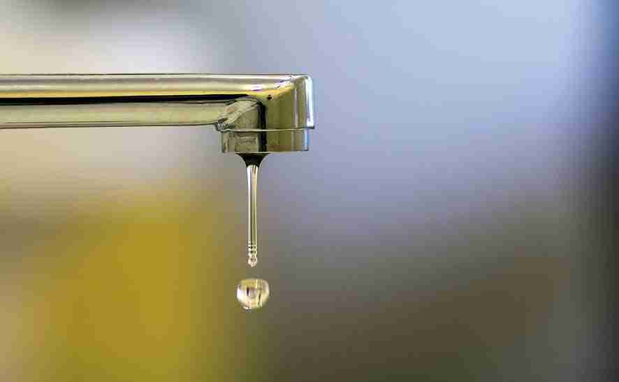 Dripping water shows the faucet needs to be replaced