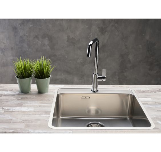 R15698_S_SST_LLA_V2112 REGINOX Ohio 50x40 Tapwing Kitchen Sink - Image 3