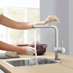Grohe Minta 30300 Single-Handle Pull-Out Kitchen Faucet - Image 5