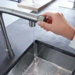 Grohe Zedra 31559 Smart Control Pull-Out Kitchen Faucet - Image 4