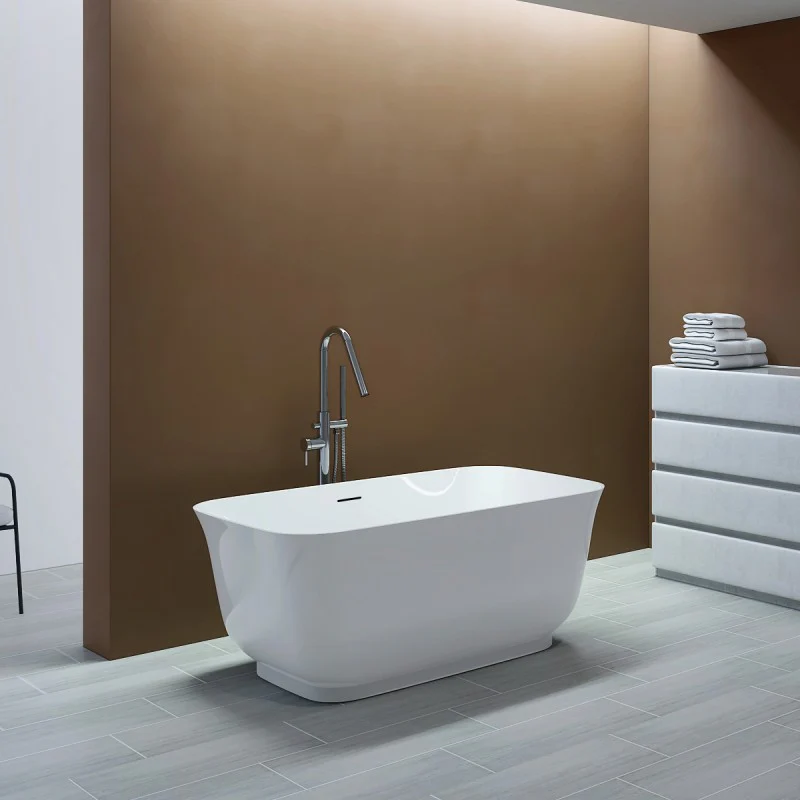 1 Bain Signature Milton 67 Freestanding Bathtub - Image 1